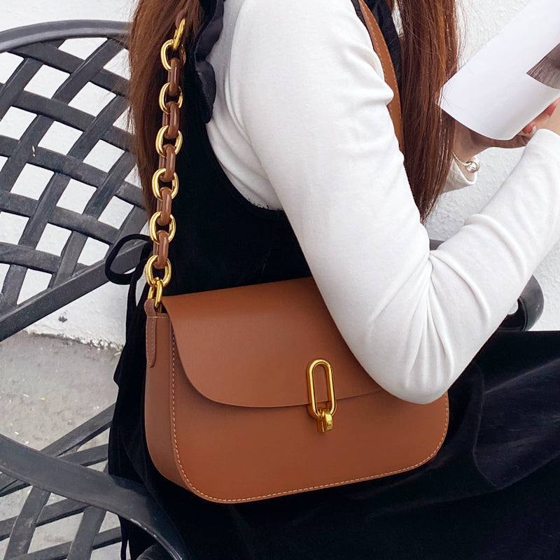 New fashion simple leather saddle bag niche lock women's bag shoulder messenger bag