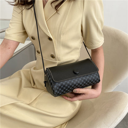 French Casual Boston Bag Women's Spring And Summer New Texture Messenger Bag Cylinder Bag Girl Plaid Bag