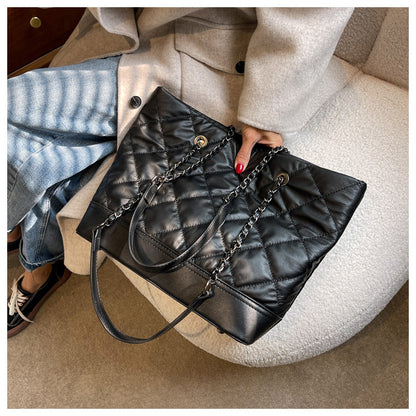 Fashion Chain Bag Women's New Simple Diamond Trend Tote Bag Texture Underarm Shoulder Bag