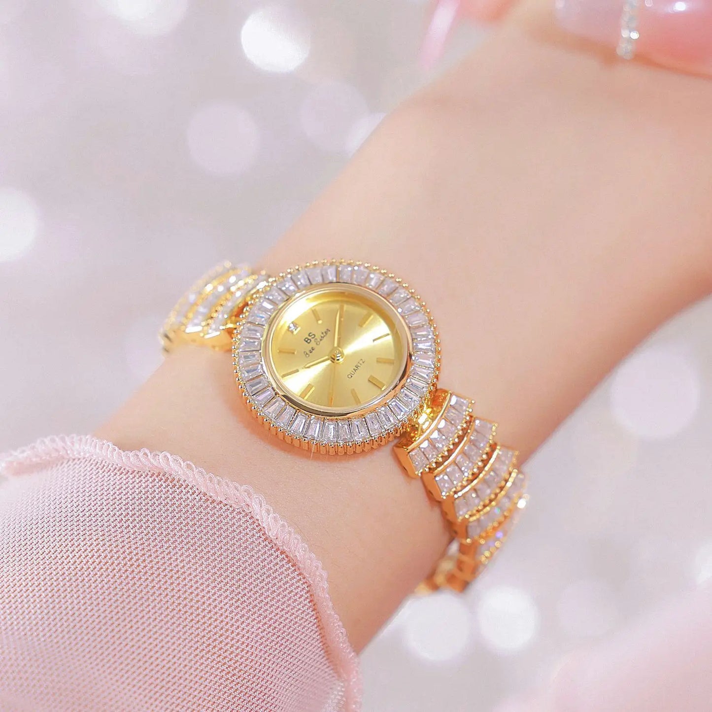 UTHAI Women Watch Light Luxury Brand Female Bracelet Exquisite Mermaid Full Diamond Waterproof Ladies Fashion Quartz Watches
