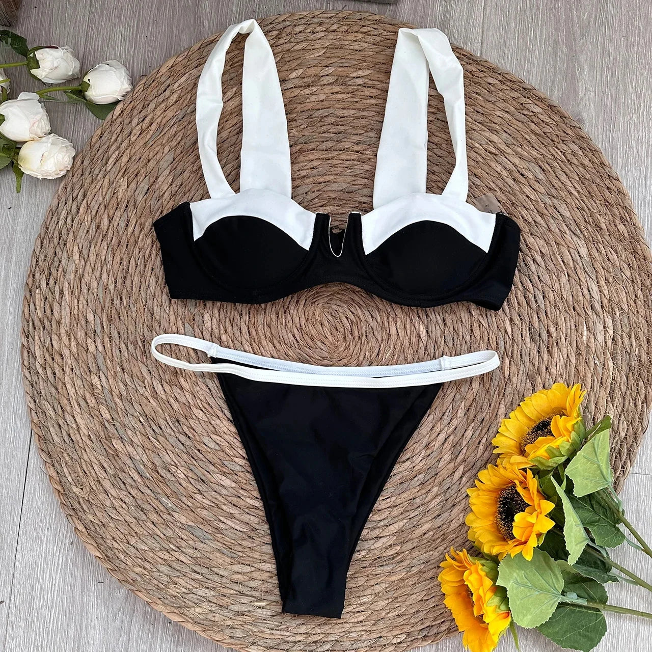 2025 Solid Thong Brazilian Bikinis Swimwear Women Swimsuit  Black White Bikini Set Bathing Suit Female Summer Beach Wear Biquini