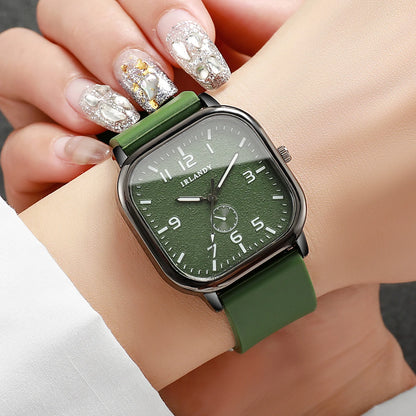 Fashion Square Women's Watch Casual Silicone Strap Quartz Watches Sports Wristwatch For Men Women Students（Without Box）
