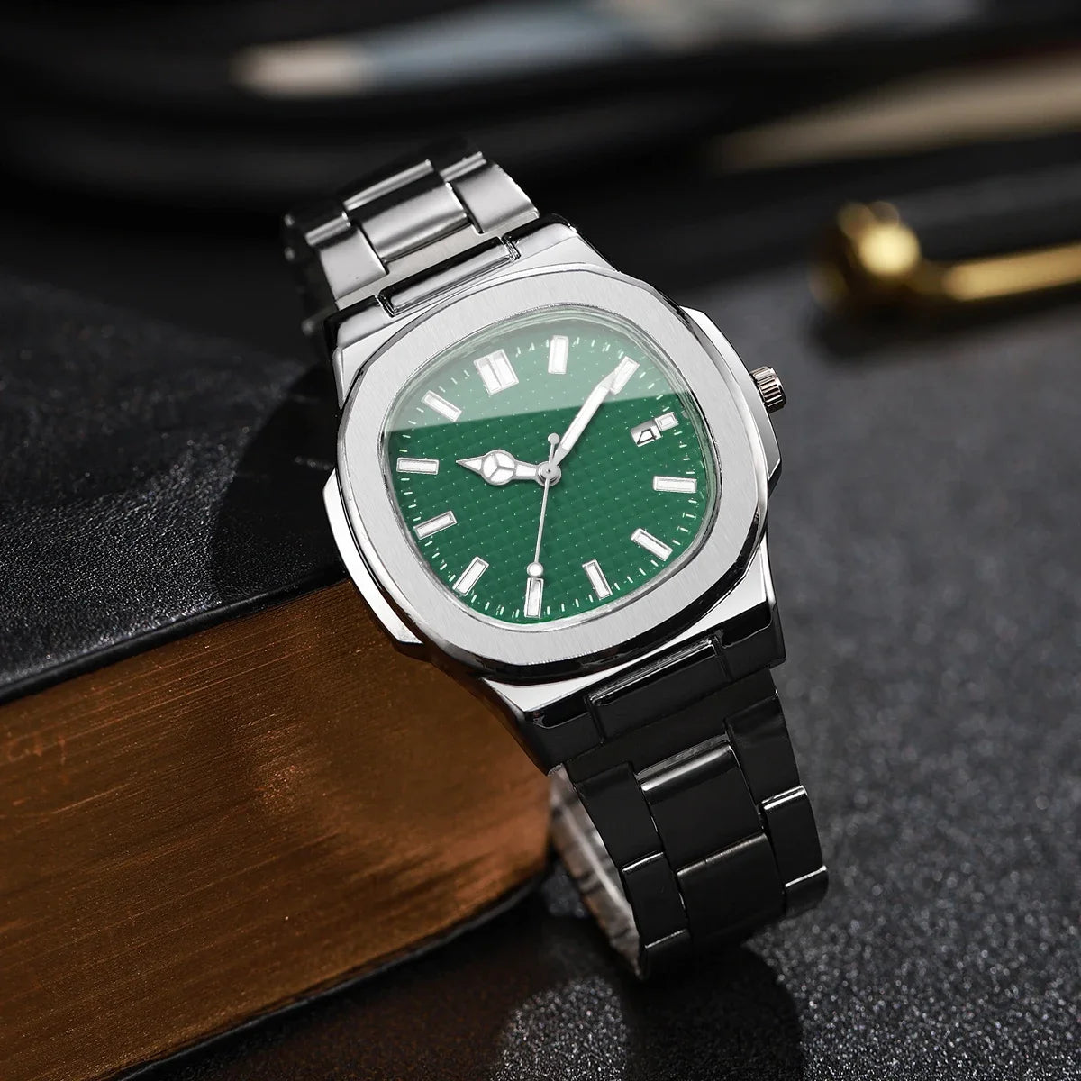 Luxury Square Men Business Watches Simple Calendar Quartz Watch for Mens Clock（Without Box）