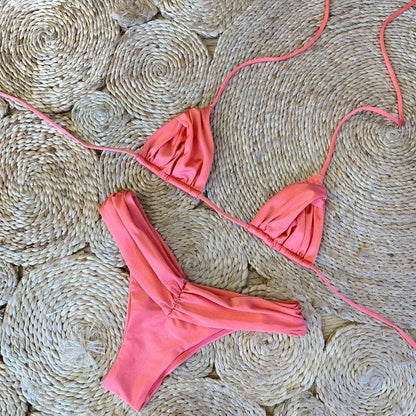 Sexy Bikini Set 2024 New Solid Pleated Bikini Swimwear Push Up Halter Swimsuit White Color Bathing Suits for Women