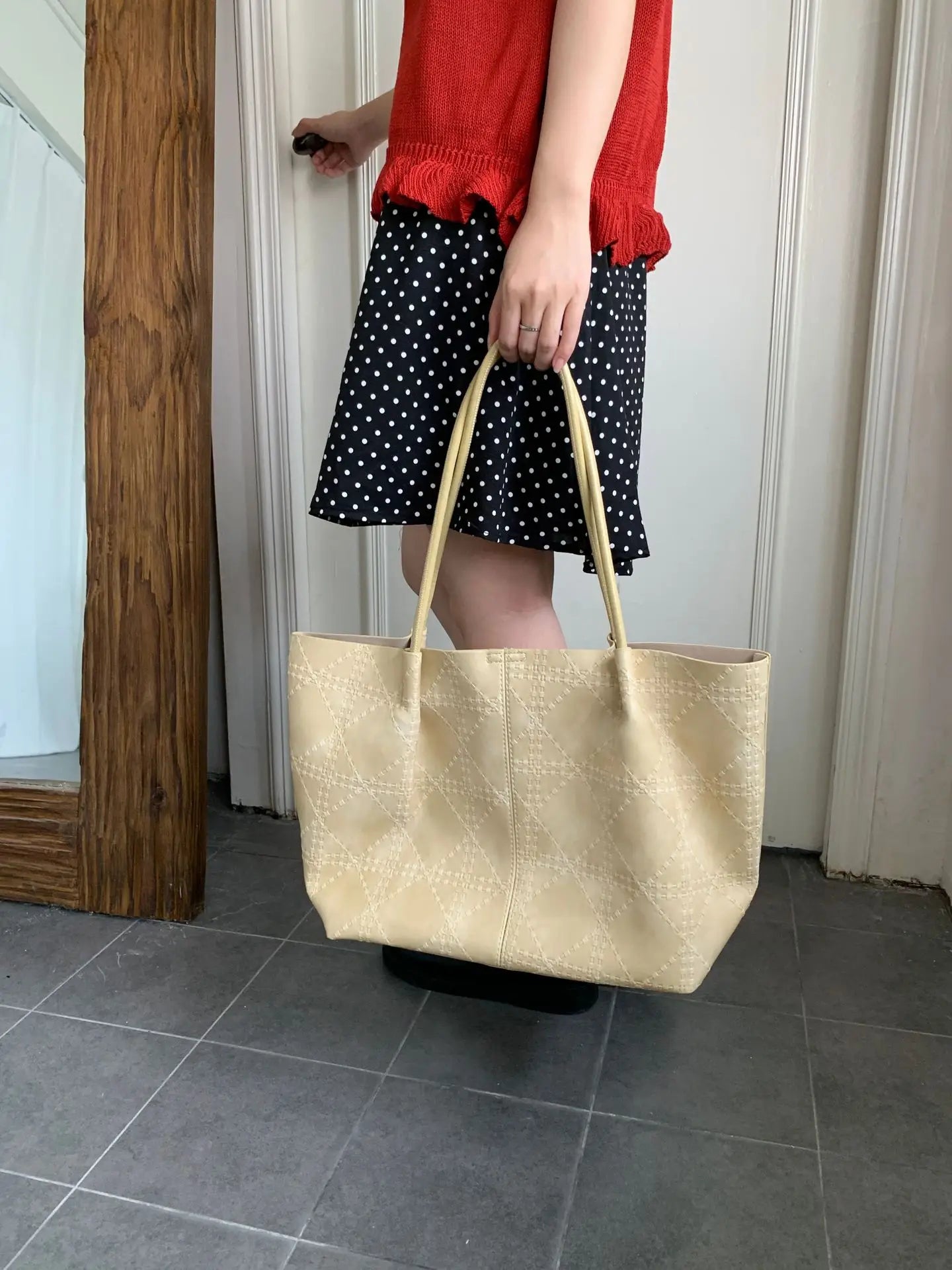Women's handbag tote bag，2026New Fashionable Quilted Single-Shoulder Tote Bag，Women's large-capacity mother-and-daughter bag, hi