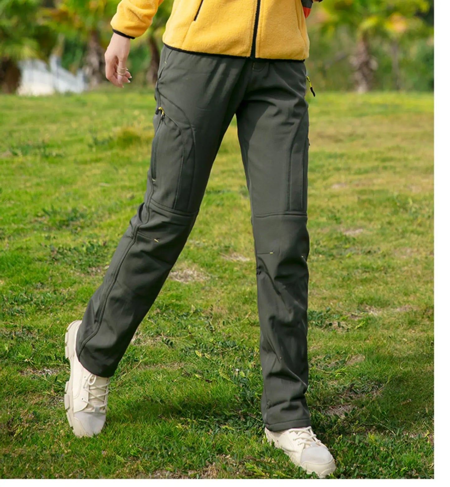 Thick Warm Fleece Hiking Pants Women Winter Waterproof Windproof Outdoor Soft Shell Rain Trousers Trekking Camping Ski Pants