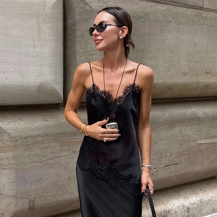 Linad Sexy Black Backless Lace Camisole Women Street Chic Spaghetti Strap Tops Female Casual Patchwork Silk Vest Female 2025