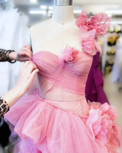 Arabic Women Dresses With Floral Details Pink Prom Gowns Ruffle Sleeveless Tierred Sweetheart Princess Elegant Bridal Dress