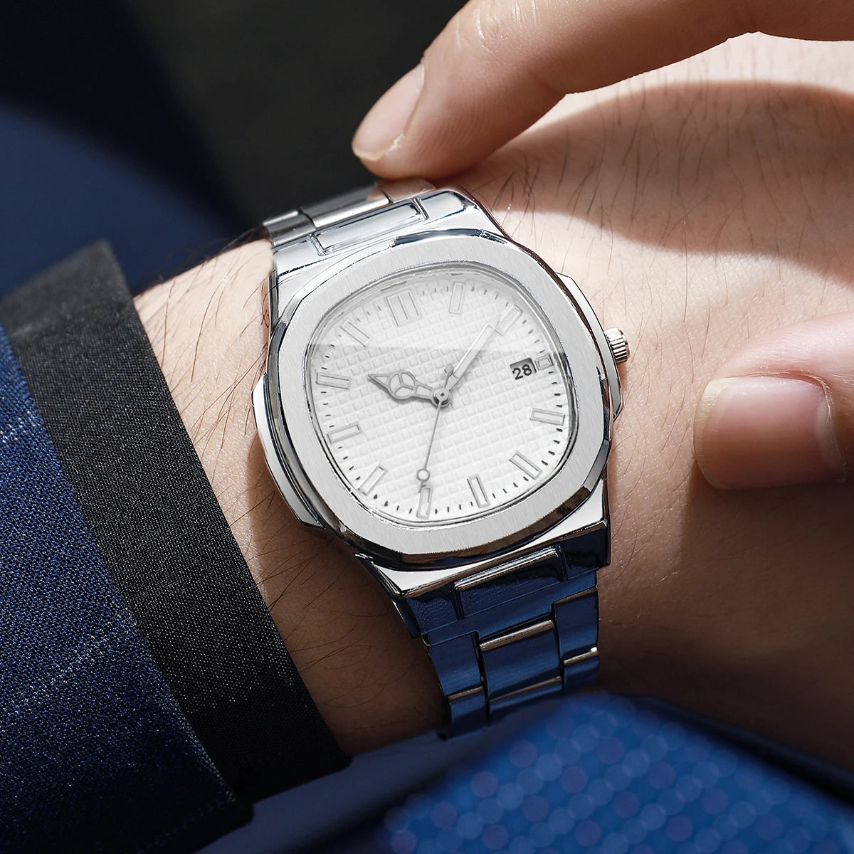 Luxury Square Men Business Watches Simple Calendar Quartz Watch for Mens Clock（Without Box）