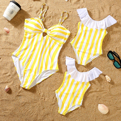 Mother and Daughter Matching Clothes Swimsuit 2026 New Family Swimwear Ruffles One-Piece Suit Swimming Shorts Vacation Beachwear