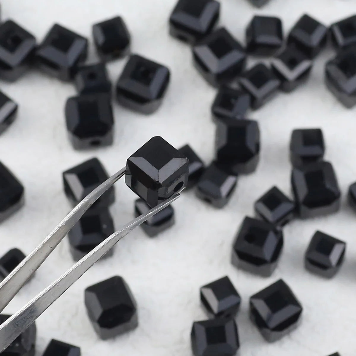 2/3/4/6/7mm Austrian Crystal Black Square Bead Glass Loose Spacer Beads For Jewelry Making Bracelet Earrings DIY Accessories