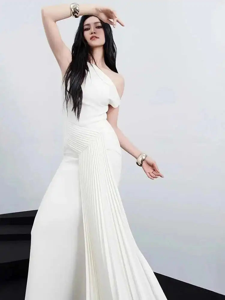 DEAT 2026 Spring Elegant Dress Skew Collar Pleated Design Sleeveless Patchwork High Waist Women's Evening Dresses New 35Z1402