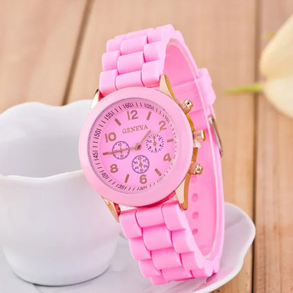 Fashion Women's Watches Casual Silicone Band Analog Quartz Watch （Without Box）