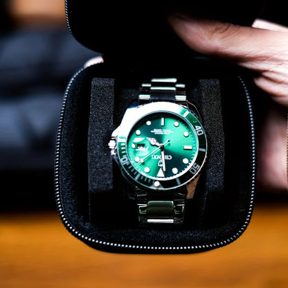 Single Watch Travel Case Fit Large And Small Watches,With Soft Watch Pillow, Hardshell And Compact Watch Box,Safe watch Storage