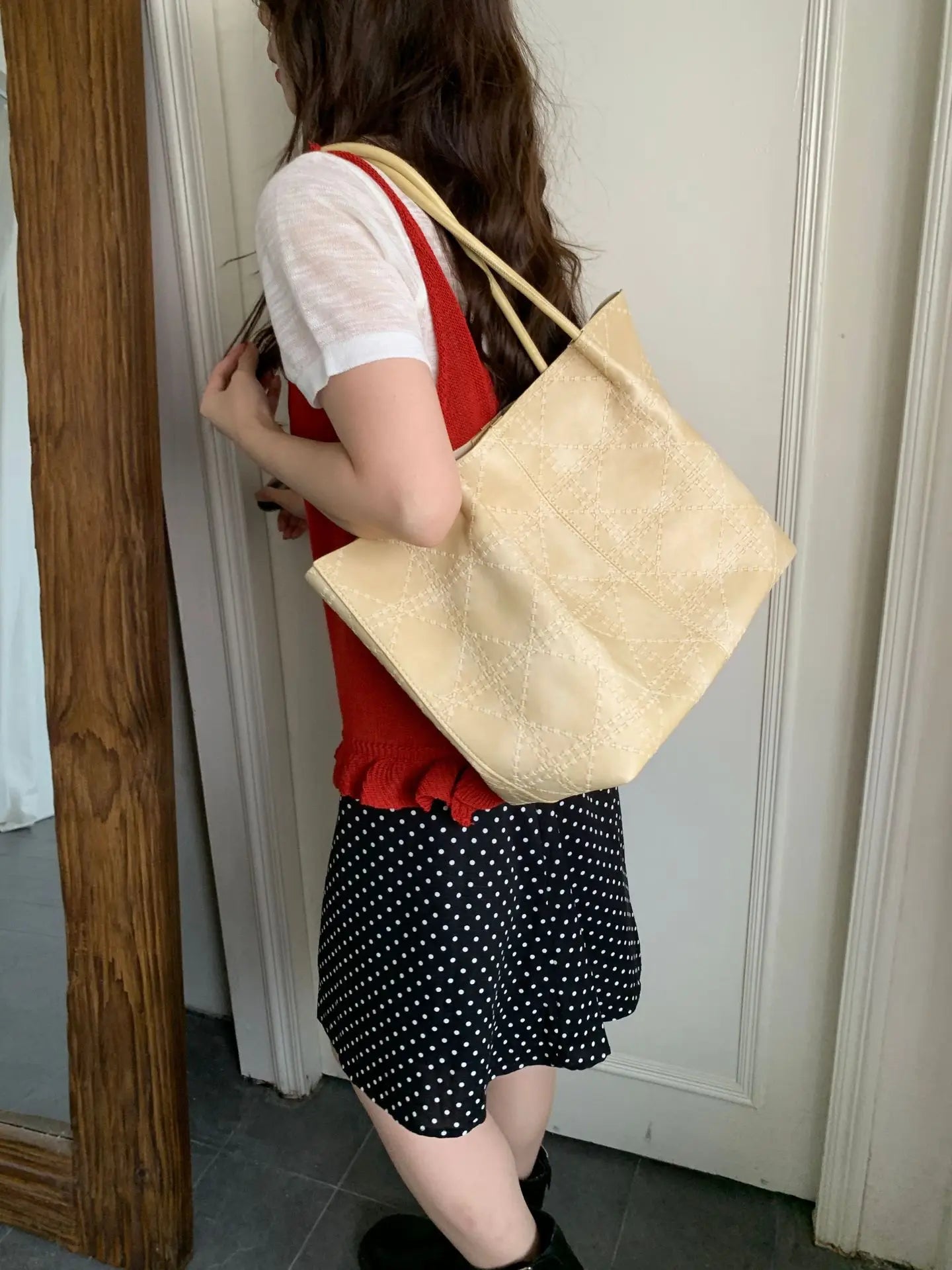 Women's handbag tote bag，2026New Fashionable Quilted Single-Shoulder Tote Bag，Women's large-capacity mother-and-daughter bag, hi