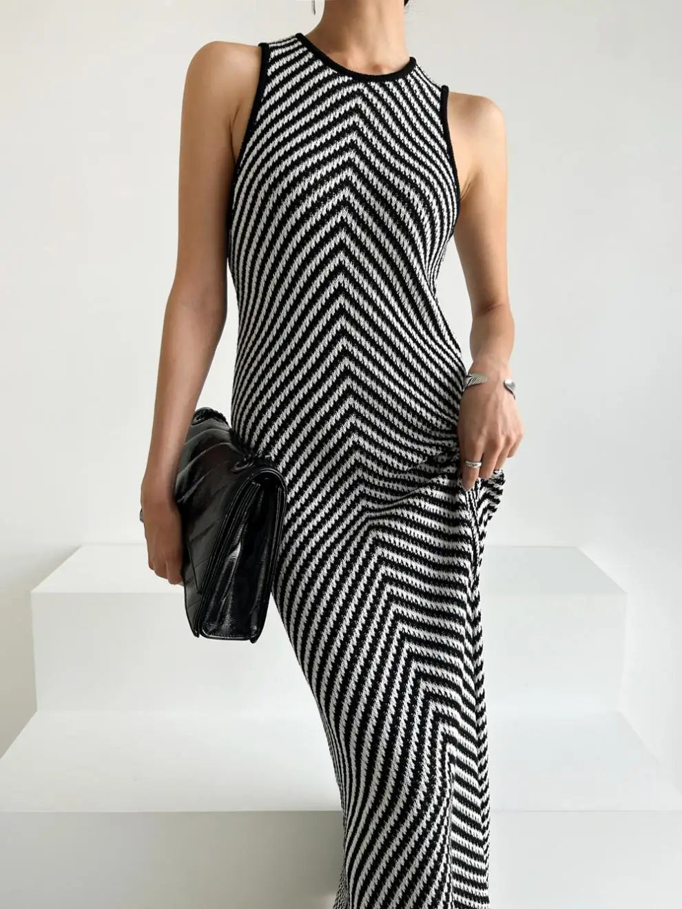 Korean chic early spring round neck striped contrast stitching hip-hugging slim sleeveless knitted dress