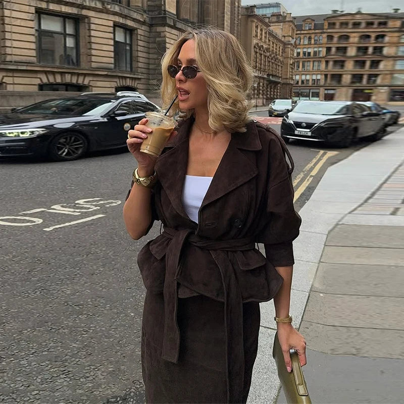 Women's Faux Suede Cropped Trench Coat Jacket Belted Notched Lapel Lace-up Retro Chic Outerwear Spring New High Street Outfit