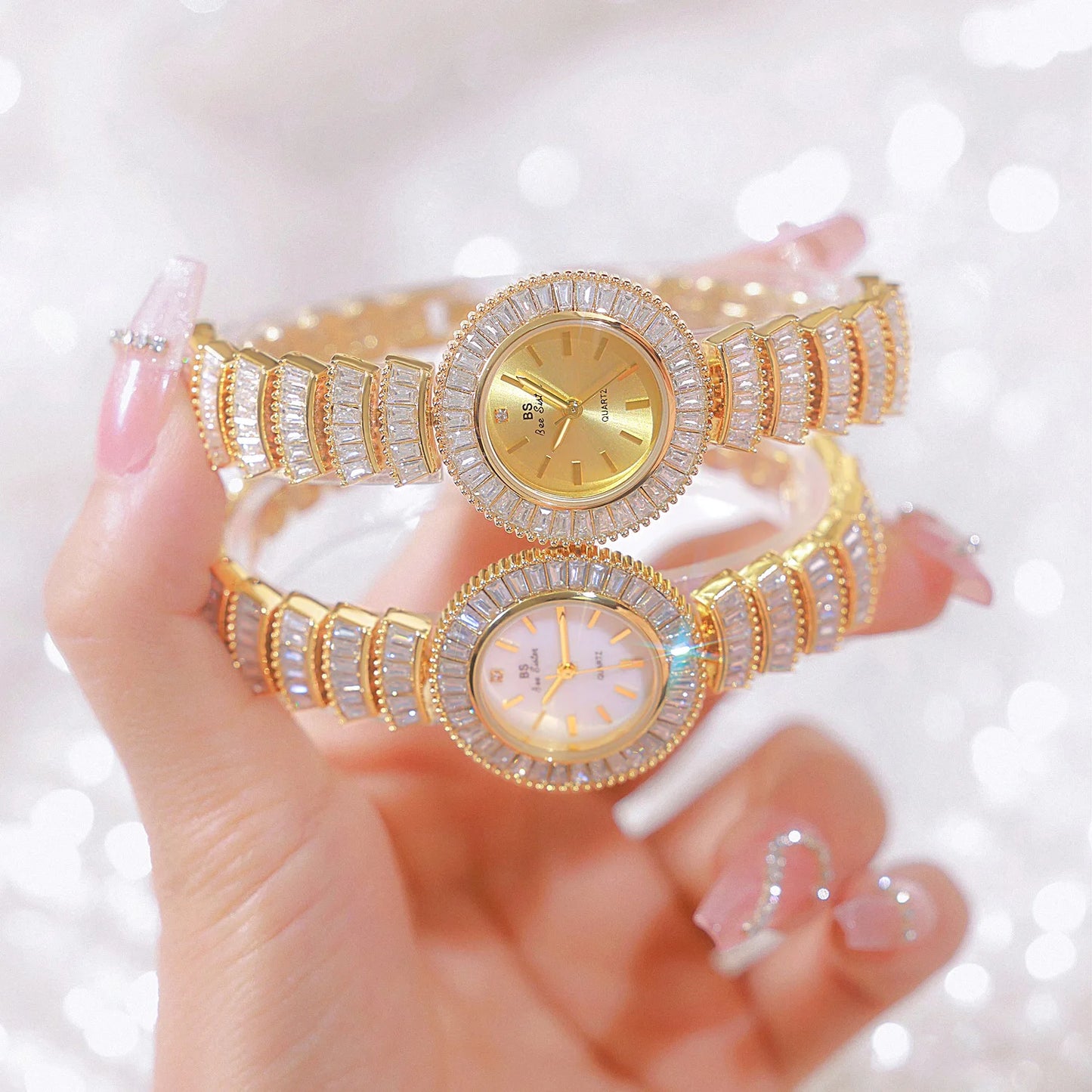 UTHAI Women Watch Light Luxury Brand Female Bracelet Exquisite Mermaid Full Diamond Waterproof Ladies Fashion Quartz Watches