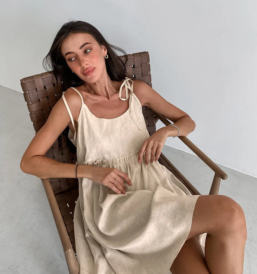 Solid Color Leace-up Spaghetti Strap Dresses Women Fashion Folds A-line Mini Dress Temperament Lady Commuting Short Vestidos New