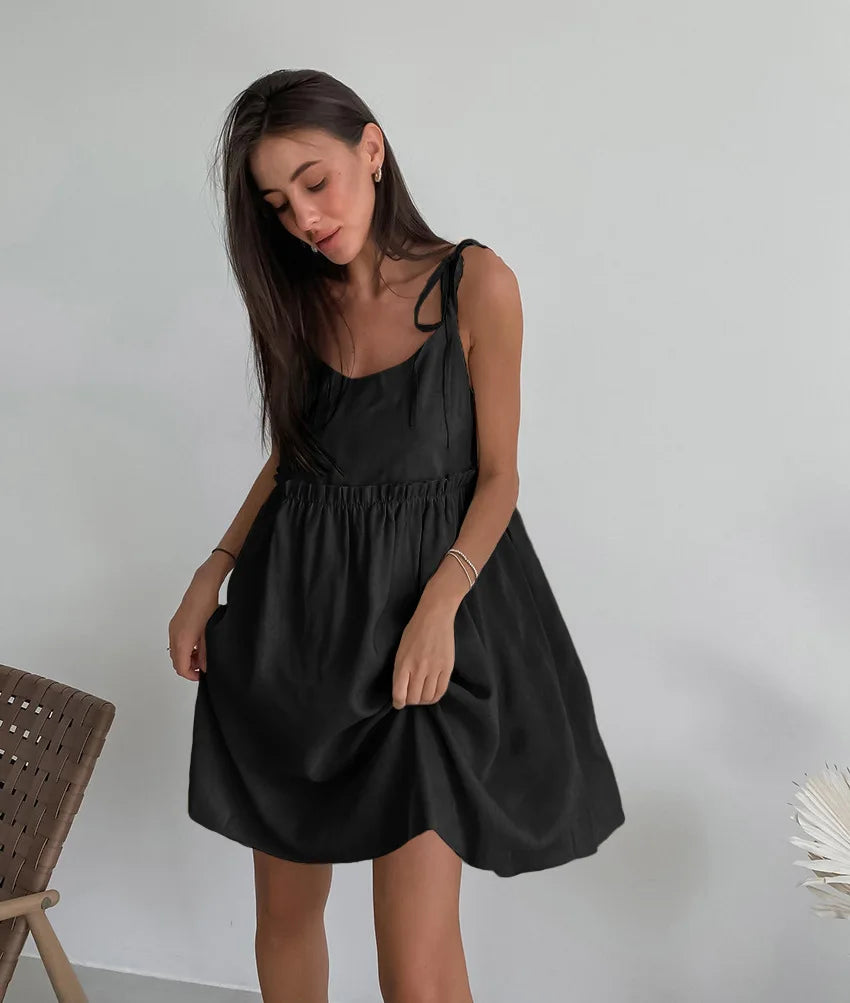 Solid Color Leace-up Spaghetti Strap Dresses Women Fashion Folds A-line Mini Dress Temperament Lady Commuting Short Vestidos New