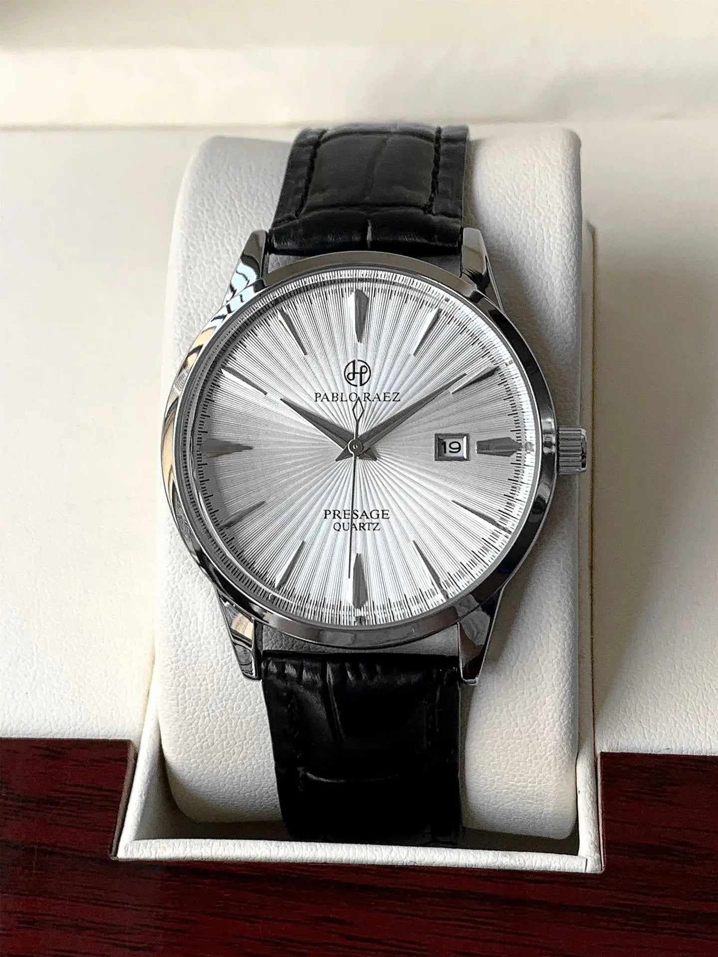 Top Brand Men's Watch Simple Business Waterproof Calendar Leather Strap Male Fashion Quartz Watches Gift: Box, Spare Battery