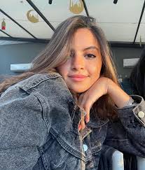 Laura Y.